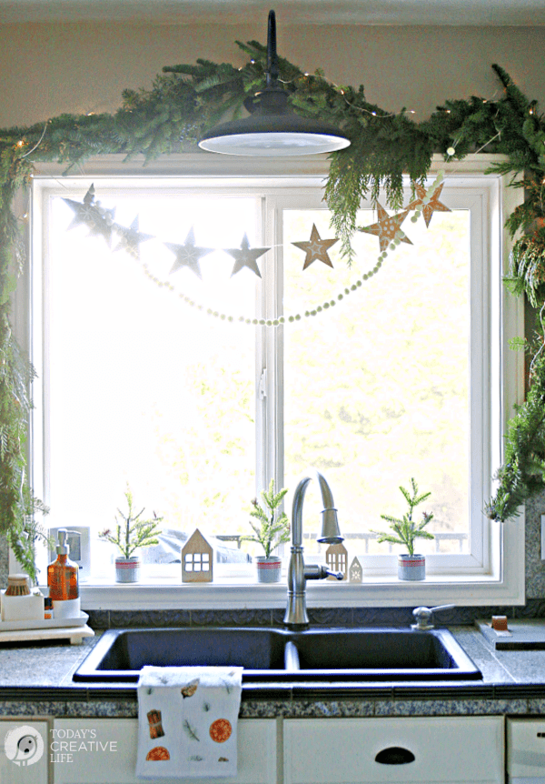 gingerbread decor for Christmas in my kitchen