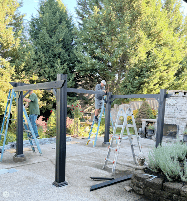 Building pergola kits in the backyard