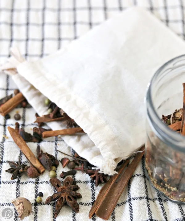 cotton bag with mulled spices