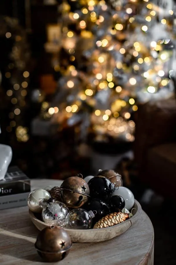 DIY Vintage Bell Ornaments for Christmas. 