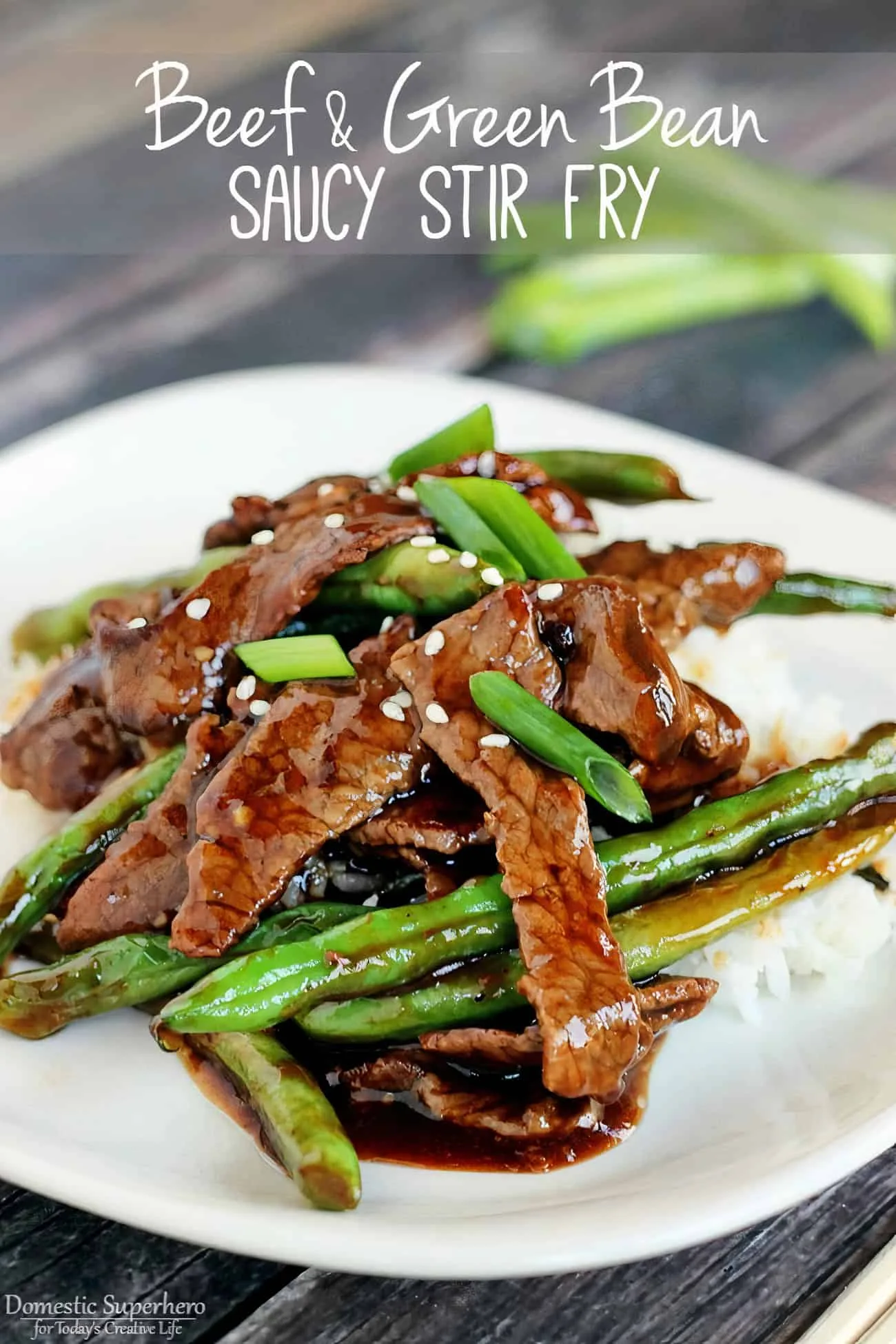 Chinese Beef Green Beans Stir Fry | This quick and easy Asian beef and green bean stir fry dish is healthy and delicious. It will be a quickly become a family favorite!