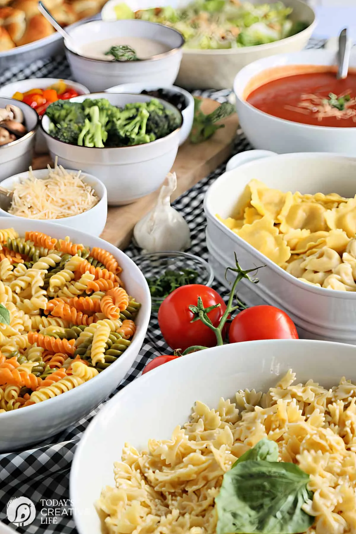 How to Host a Pasta Bar