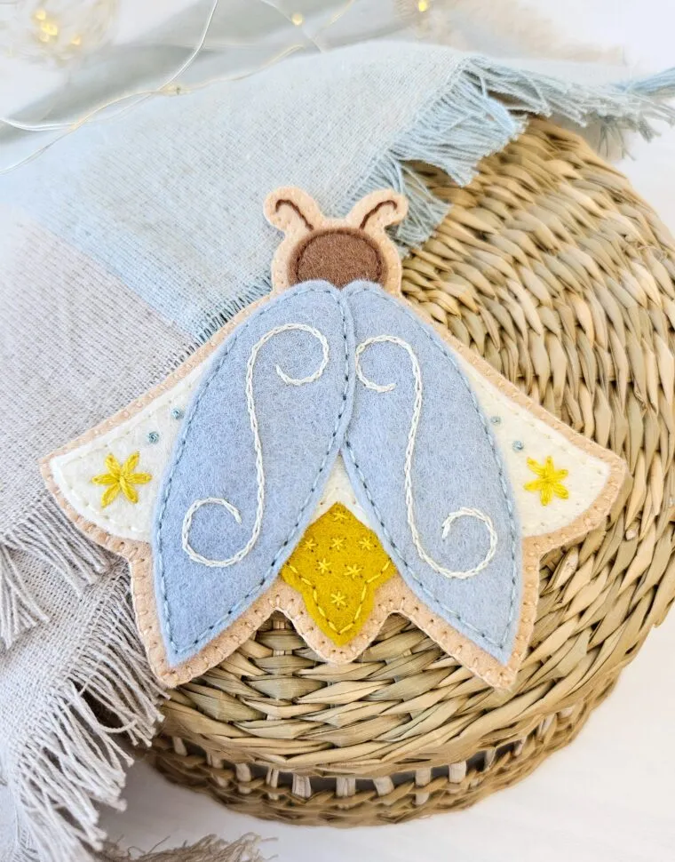 DIY Embroidered Felt Firefly