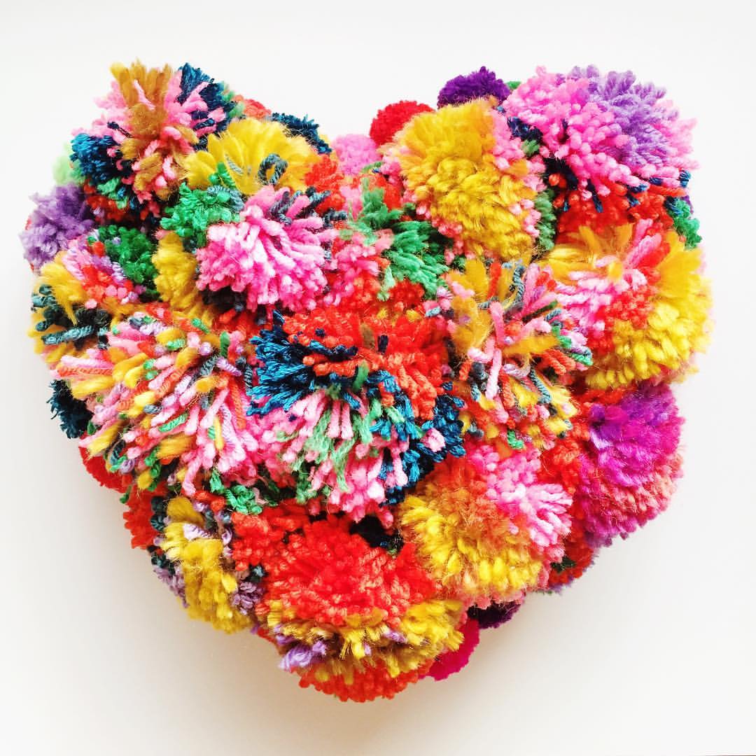 DIY Pom Pom Covered Pillow